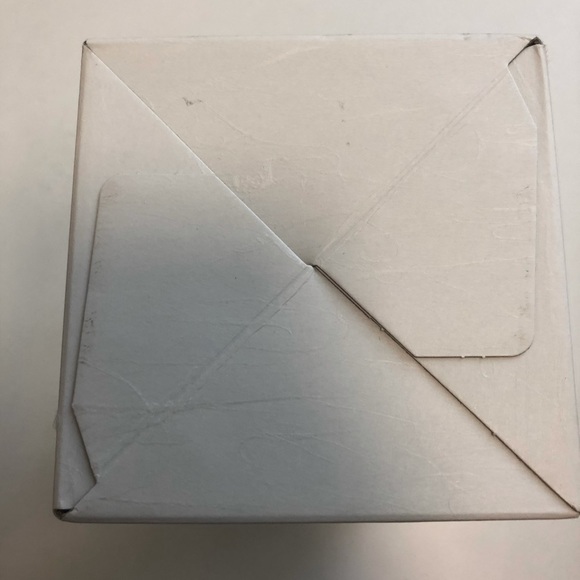 Empty HIBIKI Suntory Whisky Decanter and Box - Picture 4 of 10